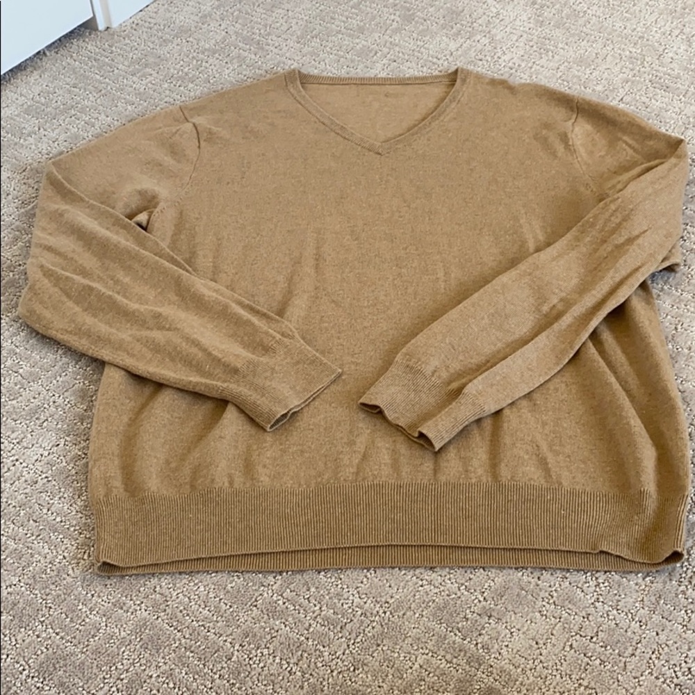 Men’s sweater